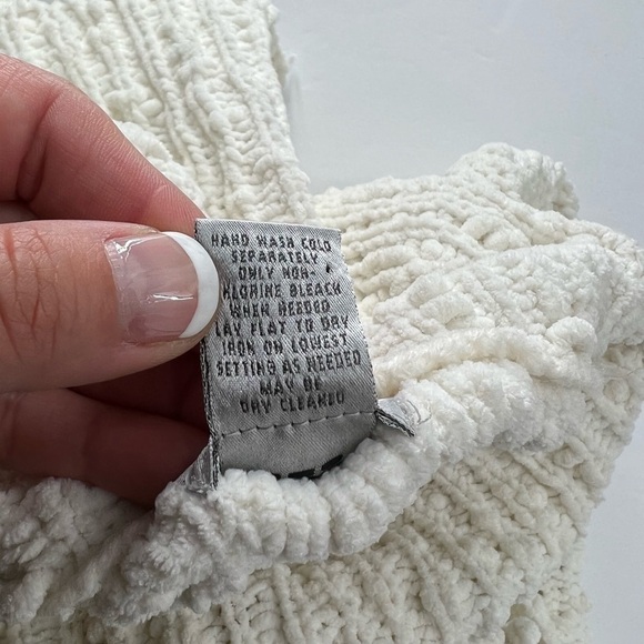 Chicos White Cowl Neck Sweater Ladies Size1 - Picture 7 of 7